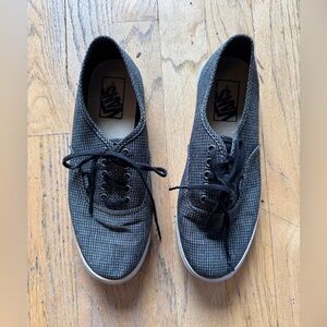 Vans Women’s Black and Gray Sneakers